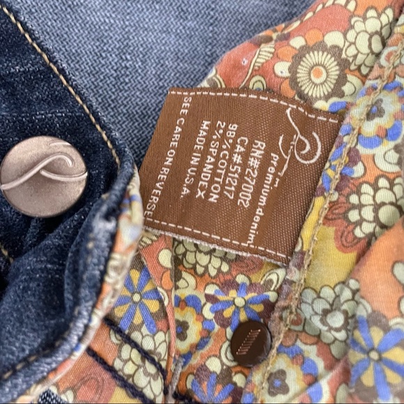 Paige Jimmy Jimmy Shorts Dark Wash Low Rise Raw Cuffed Hem Pre Faded & Feathered - Picture 8 of 11